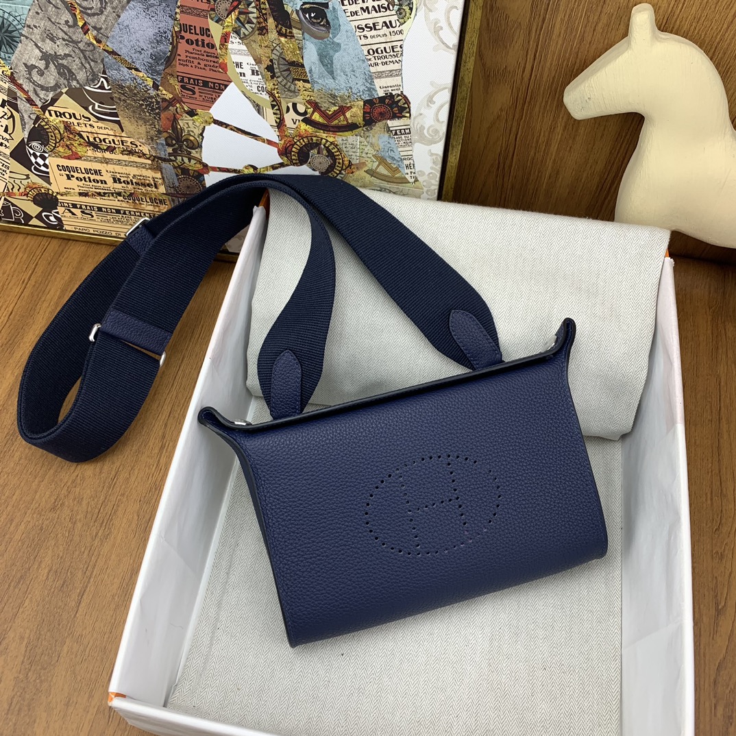 에르메스 비드포쉬 백 토고 블루뉘